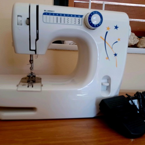 Bluesky sewing machine new in box, easy to use