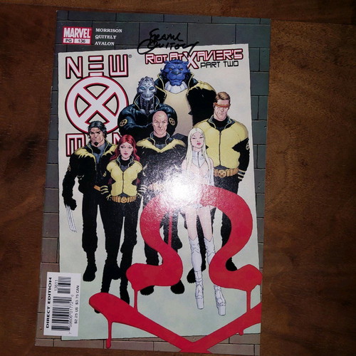 New X-men #136 used with Frank Quitely signature