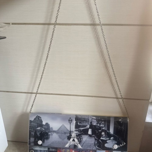 Crossbody bag used, unique hanging style