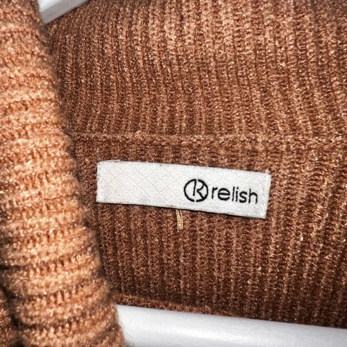 Relish camel knit turtleneck like new, short, size small