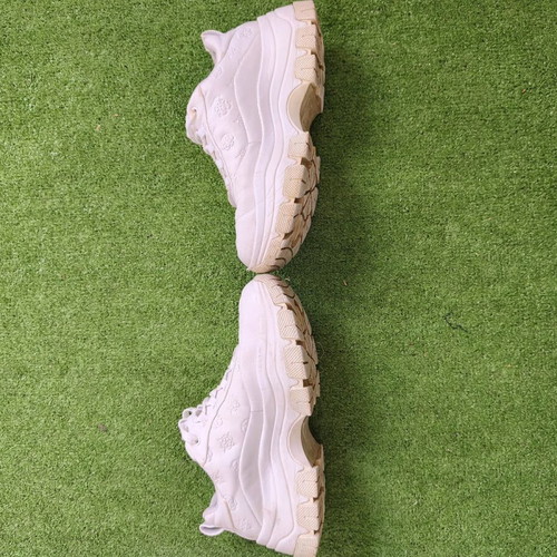 Guess sneakers athletic shoes like new, white, leather
