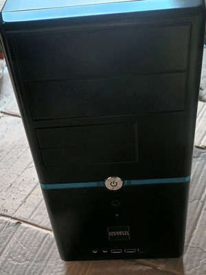 Gigabyte GZ-M2 computer case new with holders for 204 CDs