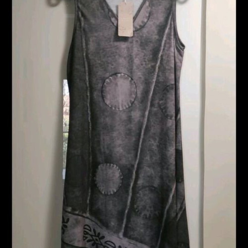 Emery Rose dress new, size M, gray