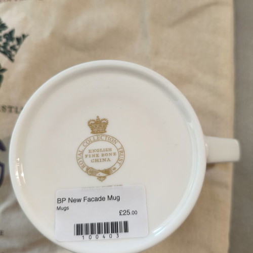 Royal Collection Trust Buckingham Palace memorabilia set