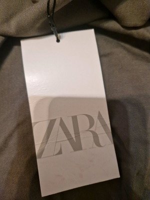 Потник Zara нов, маслинено зелен цвят, размер M