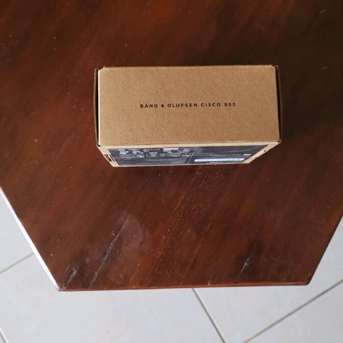 Bang & Olufsen Cisco 950 earbuds new, high-end, noise cancelling