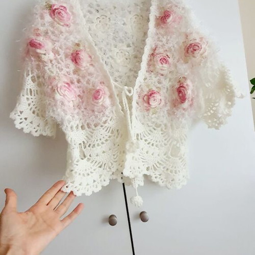Knitted cardigan with roses new, size S-M, white