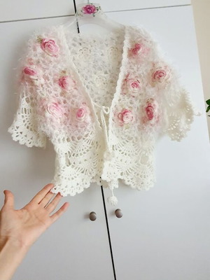 Knitted cardigan with roses new, size S-M, white