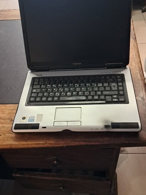 Toshiba laptop μεταχειρισμένο σε άριστη κατάσταση