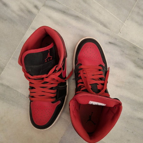 Nike Jordan athletic shoes like new, size 41, red