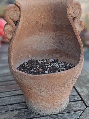 Handmade terracotta decorative flowerpot
