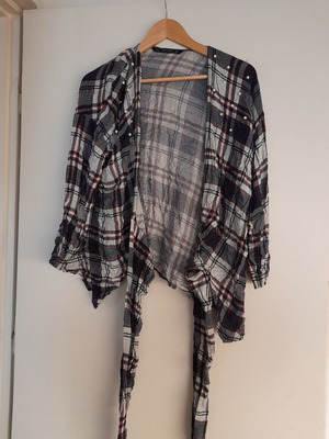 Zara Women's Plaid Flannel Wrap Shirt with Pearls used, size Medium