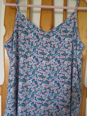 LC Waikiki colorful tank top like new, size 44
