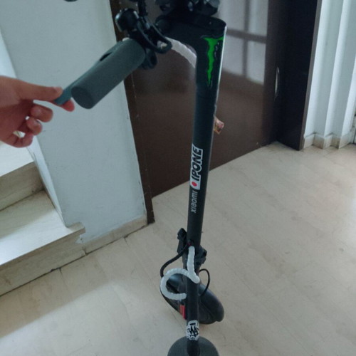 Xiaomi Electric Scooter 4 Lite with extras