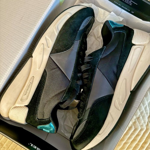 Diesel sneakers size 38 like new, black