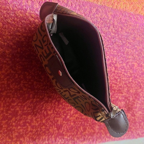 Toiletry bag new brown with letters