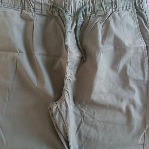 Benetton pants khaki with elastic waistband like new, size 46 large