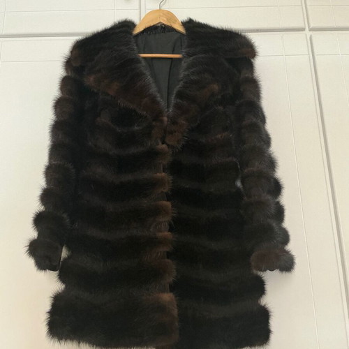 Mink fur women's half coat like new, dark brown
