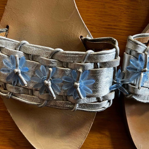 Don Ciccillo sandals used, silver with blue daisies, size 37