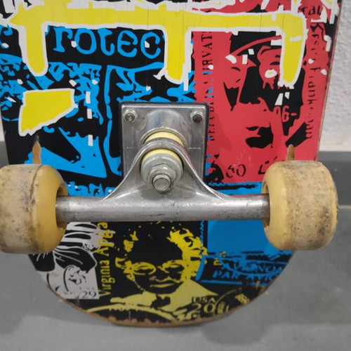 Skateboard used, functional, size 80x20 cm