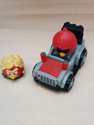Σετ φιγούρες Angry Birds Go! μεταχειρισμένο, Jenga Hasbro 2013