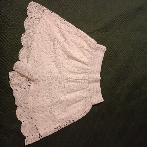 Lace shorts new, pack of 2, black and white