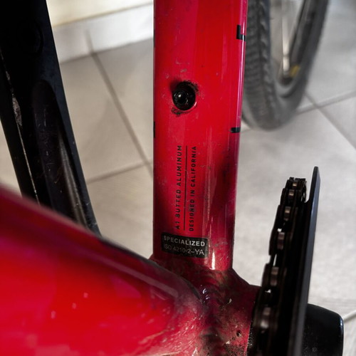 Specialised Jet 24 BMX bike like new, red, 24 inch wheels, V-Brakes