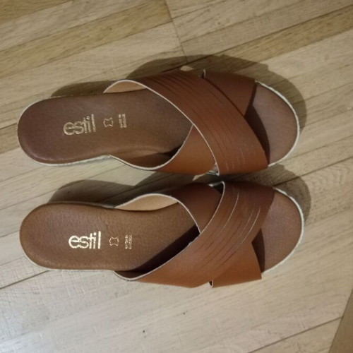 Estil leather platform sandals like new, beige and brown, size 37