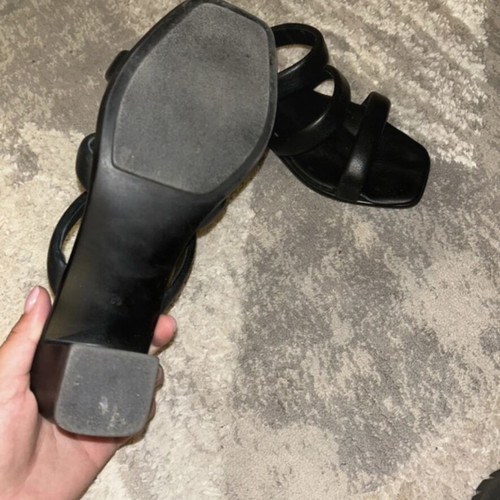 Black sandals with low heel and soft memory sole like new