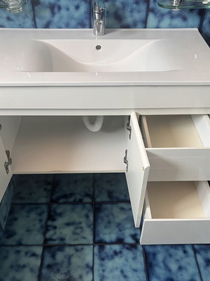 Bathroom furniture set used with white hanging base and porcelain sink