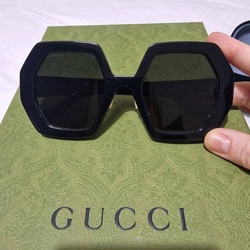 Gucci oversize sunglasses used