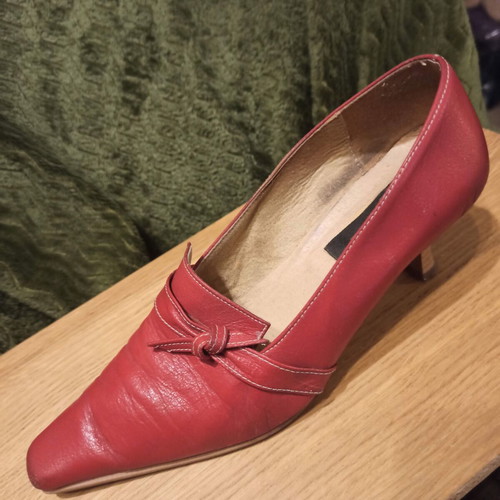 Red leather pumps size 37 used, 5.5 cm heel