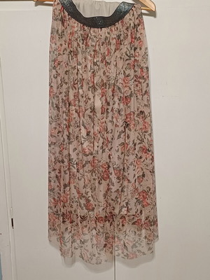 Maxi floral skirt high-waisted with elastic, new, beige and pink