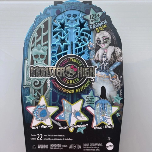 Monster High Hauntlywood Mysteries Frankie doll brand new