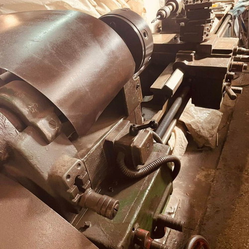 Lathe 2.5 meters used, fully functional