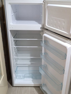 Davoline F140 A++ Silver Refrigerator Freezer like new with 3 gifts