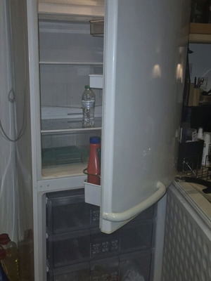 Bosch refrigerator like new in excellent condition