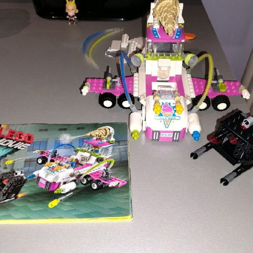 Lego The Movie Set 70804 new, complete with instructions and figures