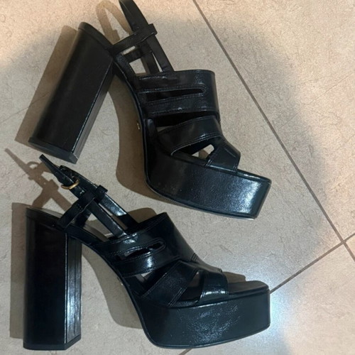 Zara leather platform sandals like new, size 39, black