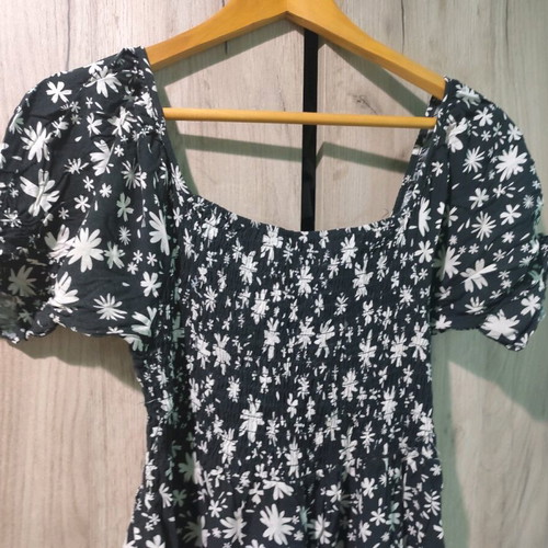 Black and white dress one size like new