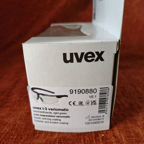 Uvex i-3 variomatic photochromic glasses new, black
