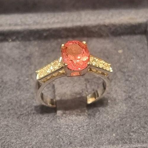 White gold K18 ring with tourmaline, diamonds and rubellite, new certified