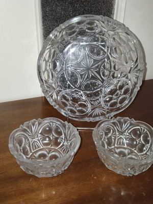 Vintage glass kitchenware set new, 6 dessert plates, 2 champagne bowls