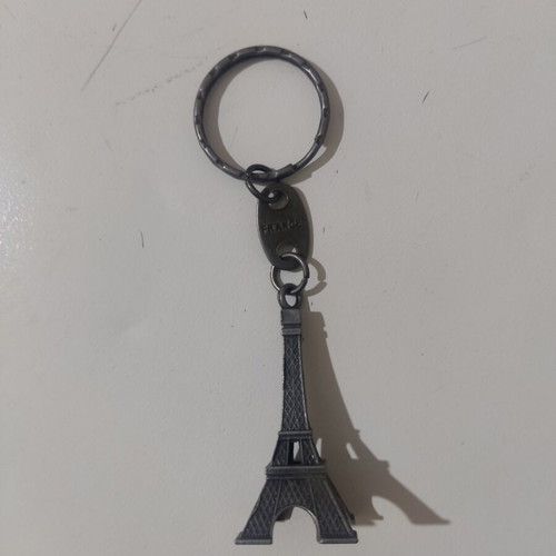 Eiffel Tower Keychain new from Paris France