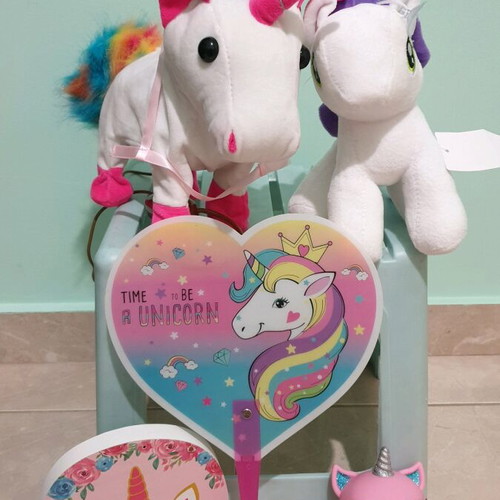 Unicorn toys like new, set of two with remote-controlled walking