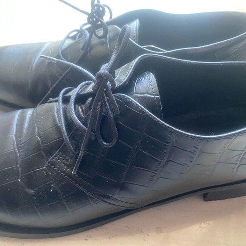 Women's leather shoes like new, size 41