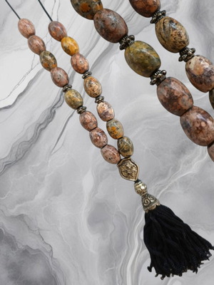 Ръчно изработен комболой Leopard Skin Jasper като нов, полускъпоценен камък