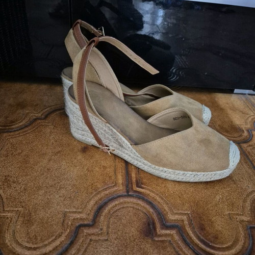 Espadrilles closed tan size 41 used