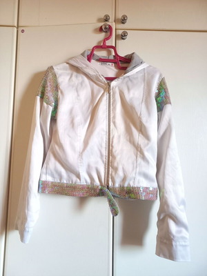 Lynne satin white jacket with hood like new