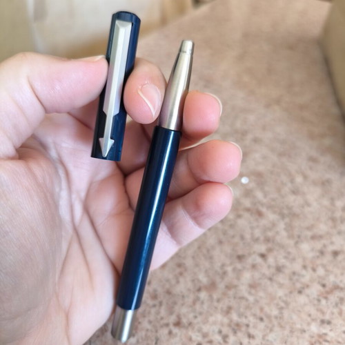 Parker Vector pen blue like new